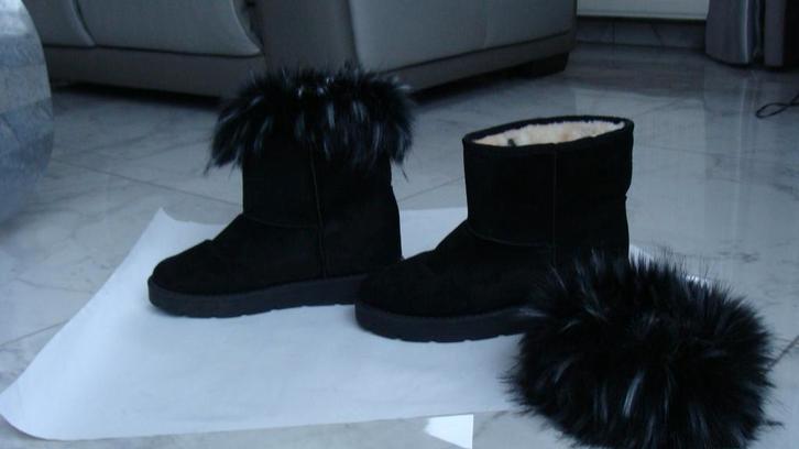 botte fourrée et garniture fourrure détachable pointure 38, Vêtements | Femmes, Chaussures, Comme neuf, Boots et Botinnes, Noir
