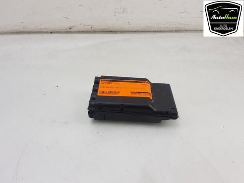 ZEKERINGKAST BMW 1 serie (F40) (01-2019/-), Auto-onderdelen, Elektronica en Kabels, BMW, Gebruikt