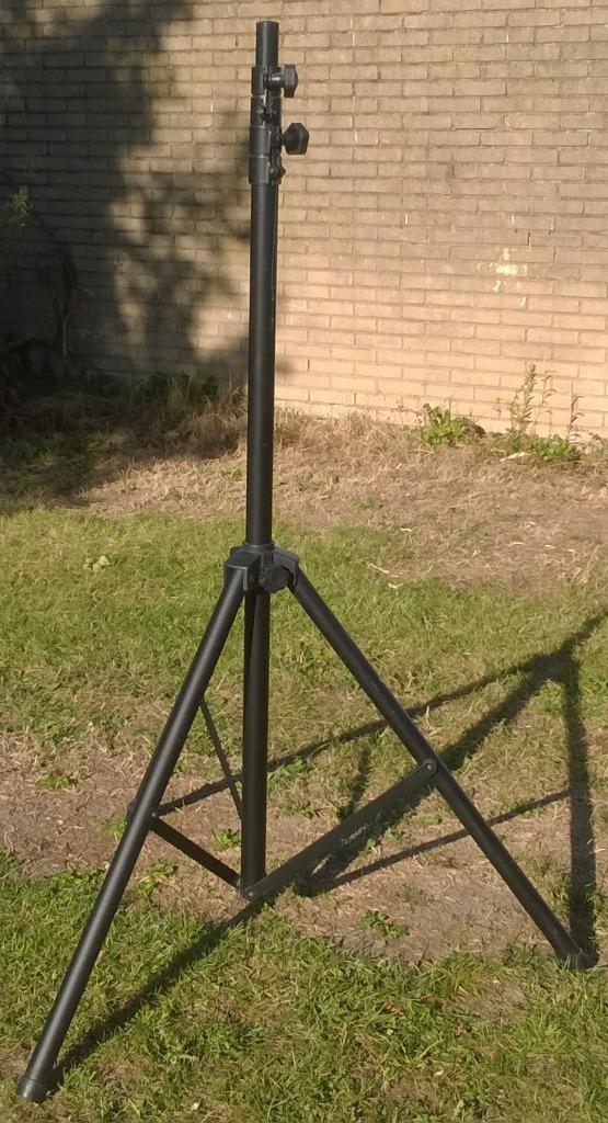 Lichtstatief uitschuifbaar, 4 meter, Muziek en Instrumenten, Standaarden, Zo goed als nieuw, Instrumentstandaard, Licht of Laser