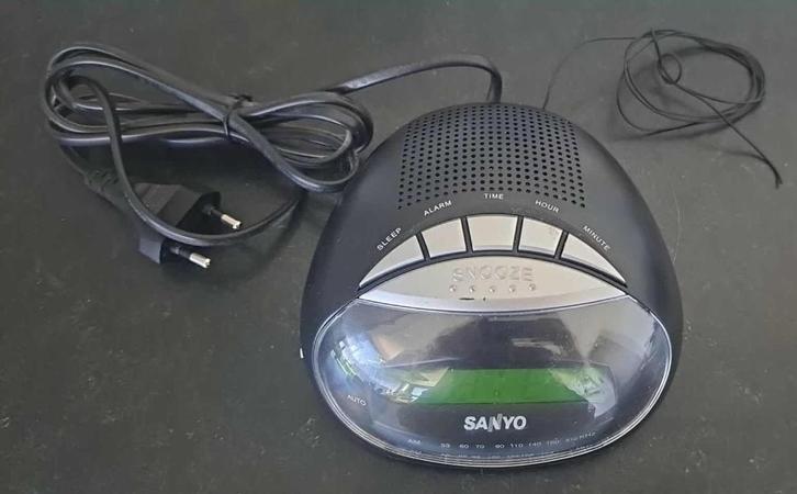 Lot klokradios (apart verkrijgbaar), Elektronische apparatuur, Wekkers, Gebruikt, Digitaal, Ophalen of Verzenden