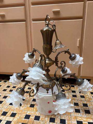 Kroonluchter beschikbaar voor biedingen