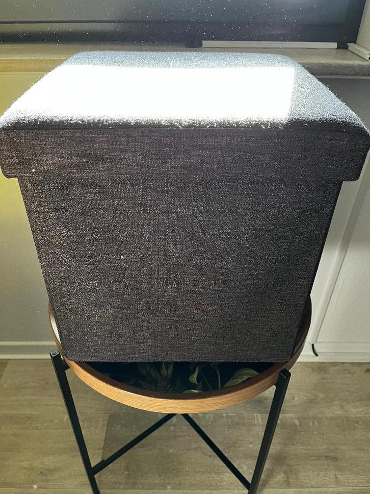 Opvouwbare poef met bergruimte, bedtafeltje, laptopkussen, Antiquités & Art, Antiquités | Meubles | Chaises & Canapés, Enlèvement ou Envoi