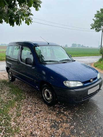 Peugeot Partner utilitaire, Achat, 4 portes, 2 places, Boîte manuelle