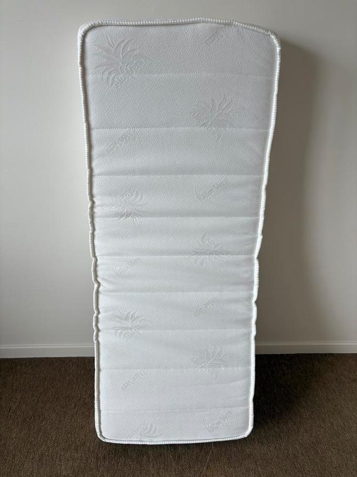 Splinternieuwe matras 150 X 60 cm, Huis en Inrichting, Slaapkamer | Matrassen en Bedbodems, Matras, Ophalen