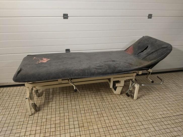 Table de massage, Sport en Fitness, Massageproducten, Zo goed als nieuw, Massagetafel, Ophalen