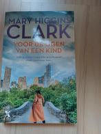 Mary Higgins Clark - Voor de ogen van een kind, Ophalen, Zo goed als nieuw, Mary Higgins Clark