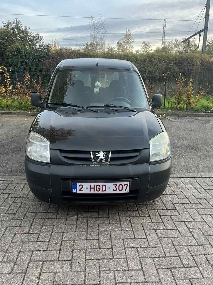 Peugeot partner 1.6 hdi prêt à immatriculer, Auto's, Peugeot, Bedrijf, Te koop, Partner Tepee, ABS, Airbags, Airconditioning, Centrale vergrendeling