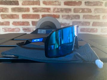 Oakley sutro NIEUWSTAAT beschikbaar voor biedingen