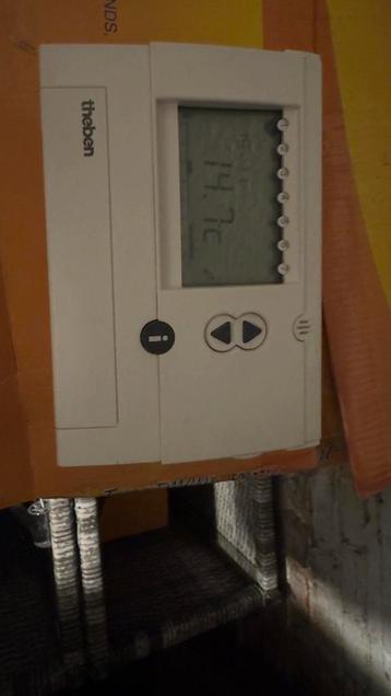 Digitale kamer thermostaat van het merk Theben 