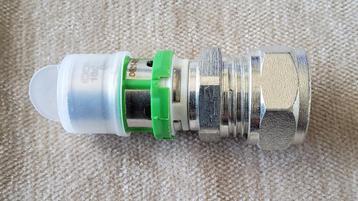 Raccord de tuyauterie multicouche Comap 16x2 à pince 15 mm, Neuf, Enlèvement ou Envoi, Autres types, Autres matériaux