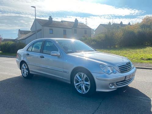 Mercedes c220cdi 179 800km avec demande d'immatriculation, Autos, Mercedes-Benz, Particulier, Vitres électriques, Diesel, 5 portes