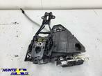 Deurslotmechaniek rechtsvoor Volvo V40 ('12-'19) 31391823, Gebruikt, Ophalen of Verzenden, Volvo, Volvo