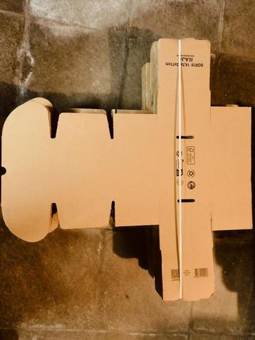 60 Postdozen met versterkte sluiting 14,5 x 13 x 11 cm beschikbaar voor biedingen