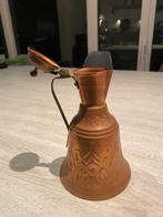 Rood koperen kannetje, Enlèvement, Cuivre