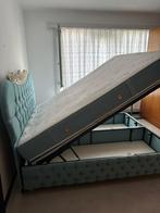 Te koop: een stevige en solide bed (200x180), Huis en Inrichting, Gebruikt, Ophalen of Verzenden, 180 cm, Groen