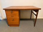 Bureau en bois chene massif avec 3 tiroirs à clé, Ophalen, Zo goed als nieuw, Bureau