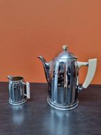 Cafetière et pot à lait au design vintage, Enlèvement