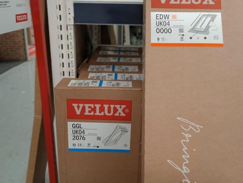 Velux 134x98, Doe-het-zelf en Bouw, Deuren en Vliegenramen, Nieuw, Ophalen of Verzenden