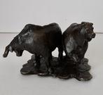 Groupe en bronze représentant une vache et un ours, Antiquités & Art, Antiquités | Bronze & Cuivre, Bronze, Enlèvement ou Envoi