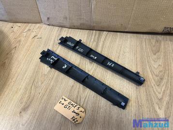 VW GOLF 5 Dashboard delen links rechts 1K0868223 1K0868224 beschikbaar voor biedingen