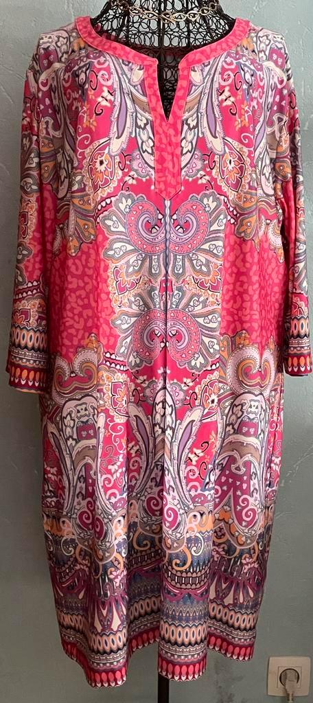 Bianca 46 tof kleurig kleedje ( Boho style ), Kleding | Dames, Grote Maten, Zo goed als nieuw, Jurk, Roze, Ophalen of Verzenden