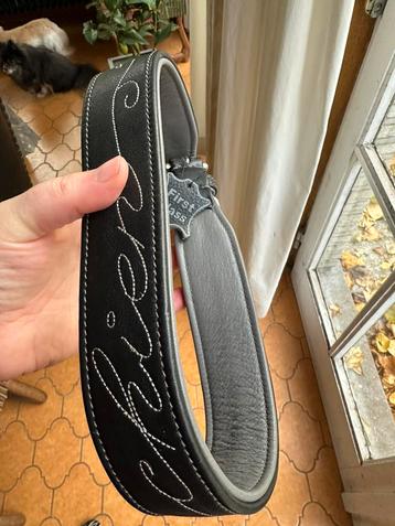 Kwaliteitsvol nappa leder halsband 80cm (duitse dog) beschikbaar voor biedingen