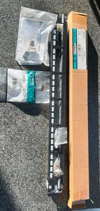 19-inch horizontale patchpanel met 24 poorten, Computers en Software, Ophalen, Zo goed als nieuw