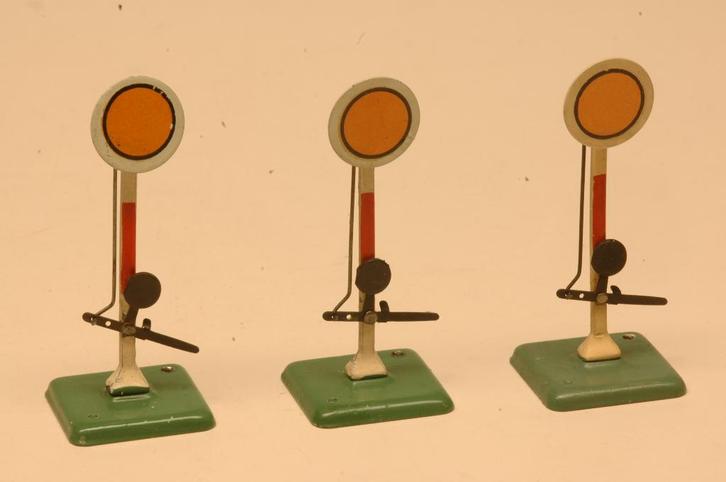 Märklin 435 voorseinen, Hobby en Vrije tijd, Modeltreinen | H0, Gebruikt, Rails, Gelijkstroom of Wisselstroom, Märklin, Ophalen of Verzenden