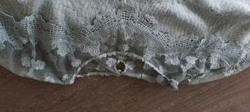 Groene trui beschikbaar voor biedingen