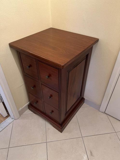 Petite armoire à tiroirs en bois massif, Antiek en Kunst, Antiek | Meubels | Kasten, Ophalen