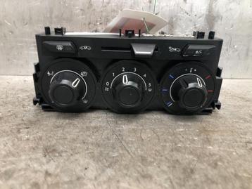 Kachel Bedieningspaneel van een Citroen DS3 beschikbaar voor biedingen