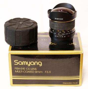 fisheye Samyang 8mm F3,5 (Canon EF-S) beschikbaar voor biedingen