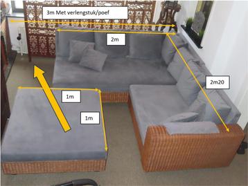 NIEUWSTAAT ! Hoeksalon met poef  ! SPOTPRIJS ! beschikbaar voor biedingen