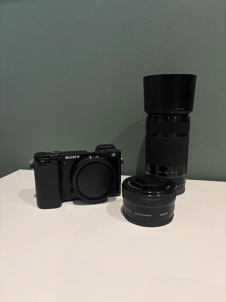 Sony a6100 met een 16/50 lens en 55/210 lens, TV, Hi-fi & Vidéo, Photo | Lentilles & Objectifs, Neuf, Enlèvement