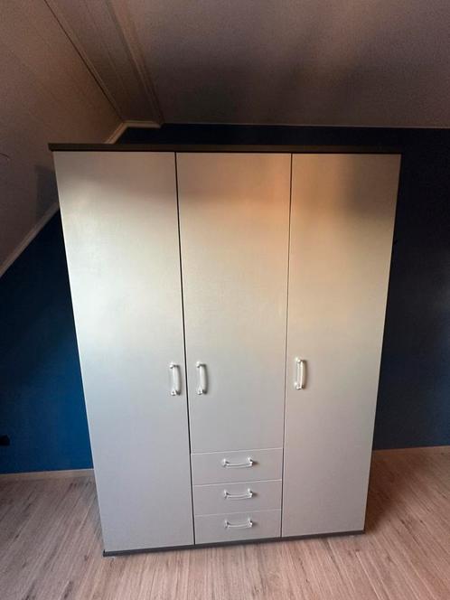 MOET WEG TEGEN 14/2! Mooie Jeugdkamer, Huis en Inrichting, Kasten | Kleerkasten, Gebruikt, Ophalen