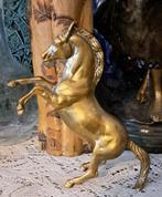 Prachtige paard sculptuur, Ophalen
