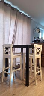 Bartafel met witte stoelen, Ophalen, Gebruikt
