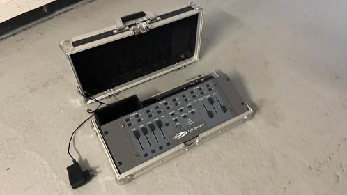 Showtec LED Operator, Muziek en Instrumenten, Licht en Laser, Zo goed als nieuw, Overige typen, Geluidgestuurd, Kleur, Stroboscoopeffect