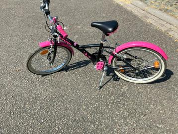 Meisjesfiets beschikbaar voor biedingen