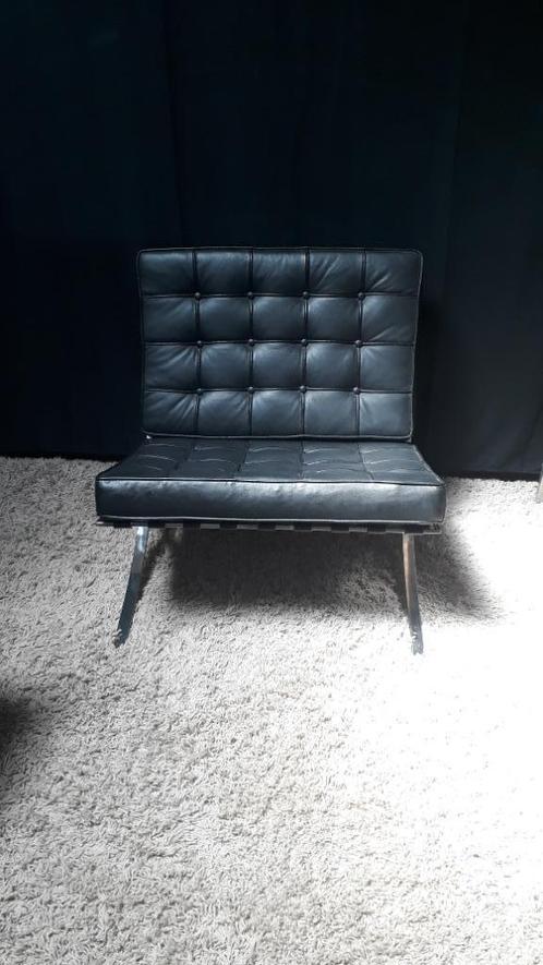 Barcelona chair zwart, Huis en Inrichting, Stoelen, Gebruikt, Eén, Metaal, Zwart, Ophalen