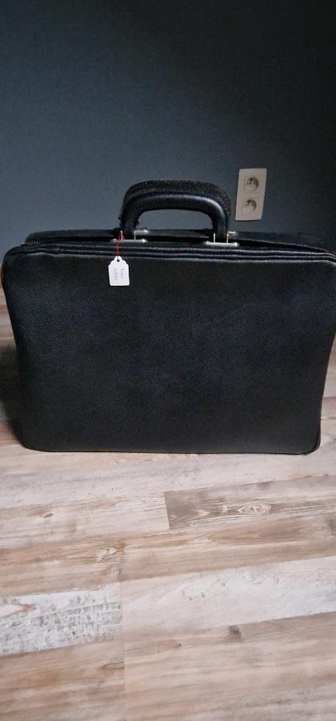 Cartable en cuir (NEUF), Bijoux, Sacs & Beauté, Sacs | Cartables, Neuf, Porte-documents ou Cartable, 40 à 50 cm, 30 à 40 cm, Noir