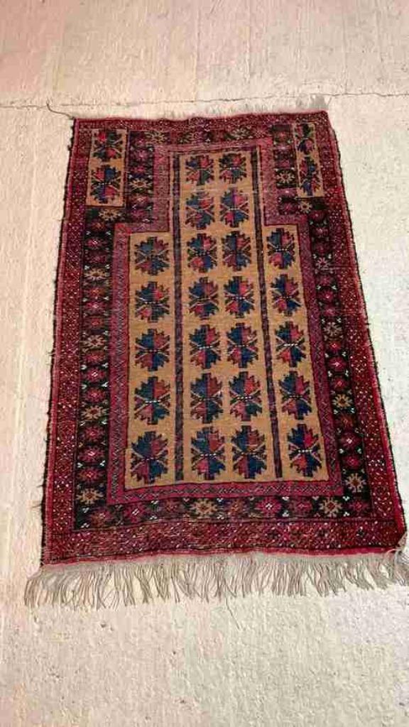 Perzisch handgeknoopt tapijt 140/88, Antiek en Kunst, Antiek | Tapijten, Tafelkleden en Textiel, Ophalen of Verzenden