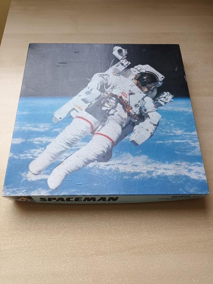 puzzel 550 stukken , Jigsaw spaceman , 46 x 61 cm, NASA, Hobby en Vrije tijd, Denksport en Puzzels, Nieuw, Legpuzzel, 500 t/m 1500 stukjes
