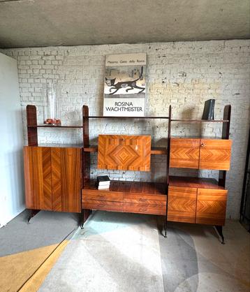 Bibliotheek Italy Design 1960 beschikbaar voor biedingen