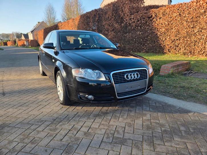 A4, 2.0 benzin met 70.000 km, Auto's, Audi, Particulier, A4, ABS, Benzine, Euro 5, Berline, 5 deurs, Handgeschakeld, Zwart, Stof