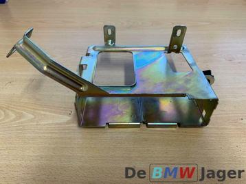 navigatie bevestigings beugel BMW Touring E39  65908368215 beschikbaar voor biedingen