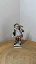 Jongen met knapzak van Sitzendorf, Ophalen of Verzenden