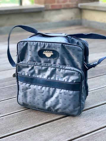 Sac rétro vintage adidas gabba  beschikbaar voor biedingen