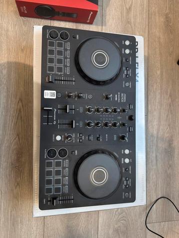 Pioneer DJ DDJ-FLX6 DJ-draaitafel beschikbaar voor biedingen