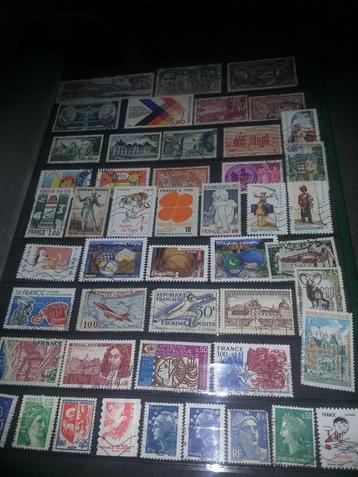Énormes  collections de timbres